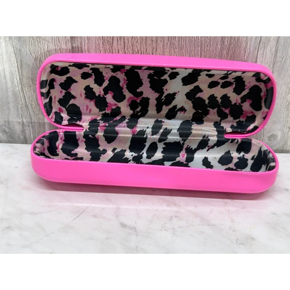 Betsey Johnson Girls Pink Hard Shell Eyeglasses Case Leopard Print Lining Glossy